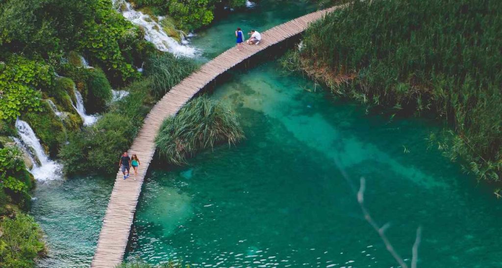 A beleza dos Lagos Plitvice na Croácia
